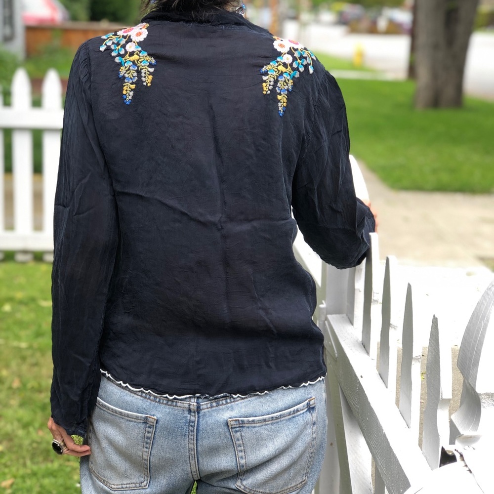 Johnny Was Embroidered Top - Picture 4 of 7